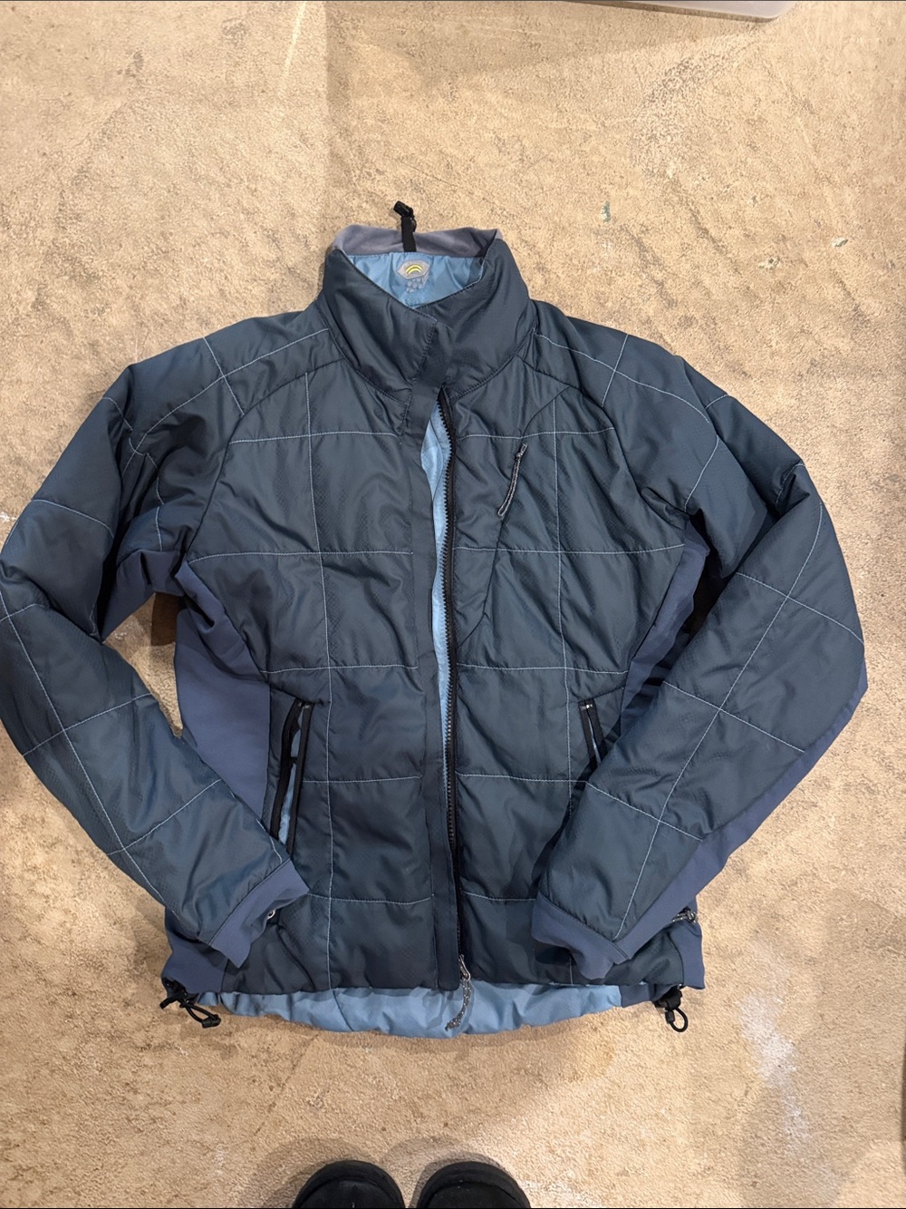 Women's mountain hardware reversible Quilted Insulated Jacket- size small